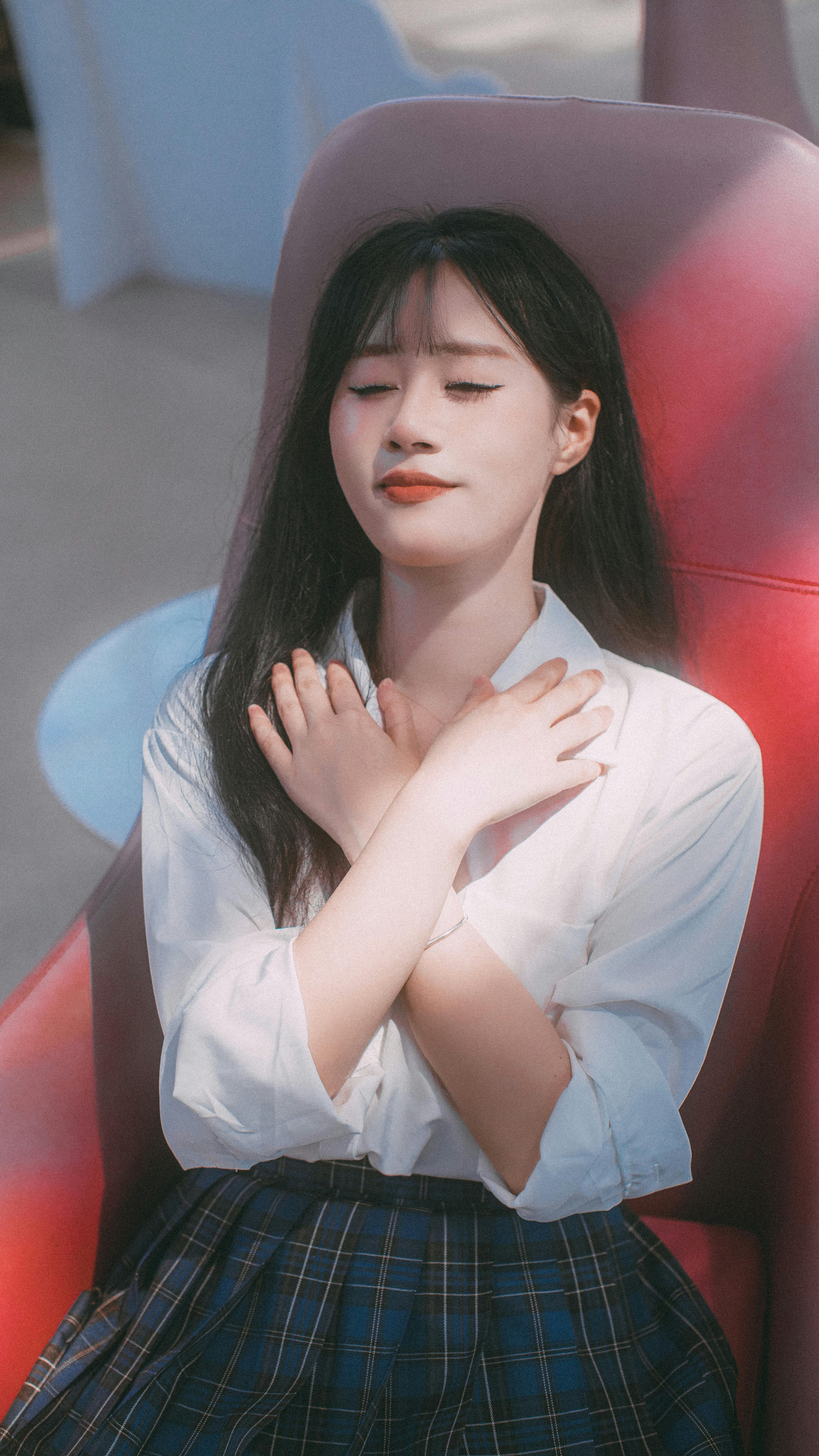 人物故事人物照片：YI REN